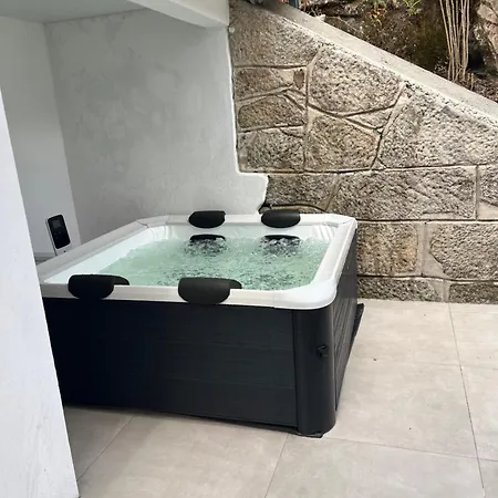 Casa De Cantoneiros Campos (Vieira do Minho, Braga)